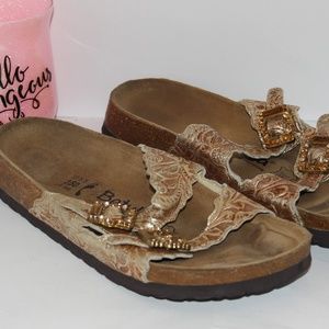 Betula Birkenstock Style Sandals super cute ! Size
